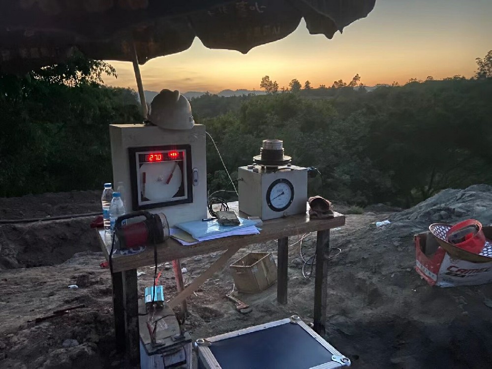 管道試壓壓力天平現(xiàn)場工況使用圖